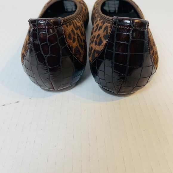 DONALD J PLINER Brown Leopard Suede GLORIA Flats 9.5 N Peep Toe Shimmer Italy - Picture 8 of 16